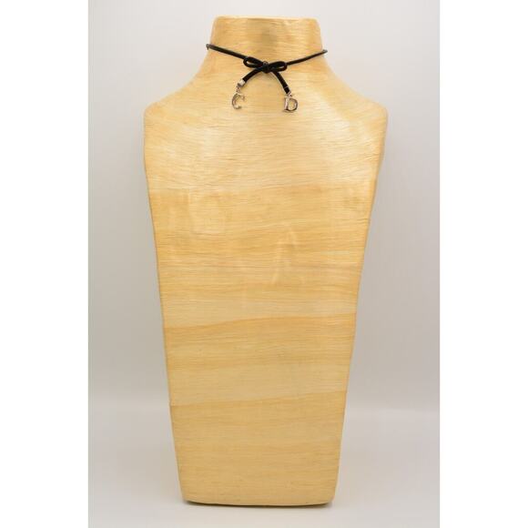 Christian Dior Vintage Bow Choker Necklace Logo CD Charm Black Leather Signed - Picture 2 of 16